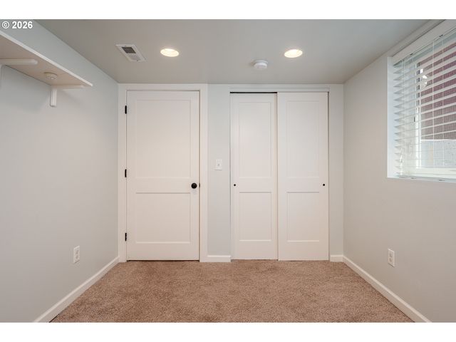 9332 N KELLOGG St, Portland, OR 97203