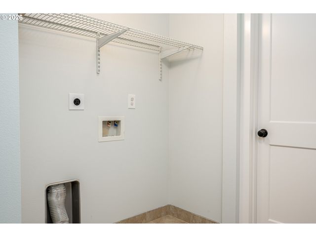 9332 N KELLOGG St, Portland, OR 97203