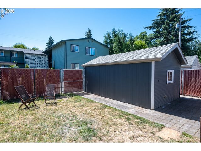 9332 N KELLOGG St, Portland, OR 97203