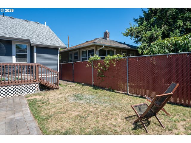 9332 N KELLOGG St, Portland, OR 97203