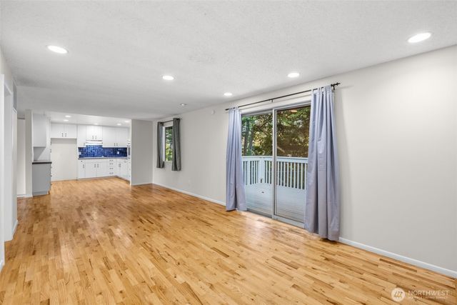 1550 172nd Avenue NE, Bellevue, WA 98008