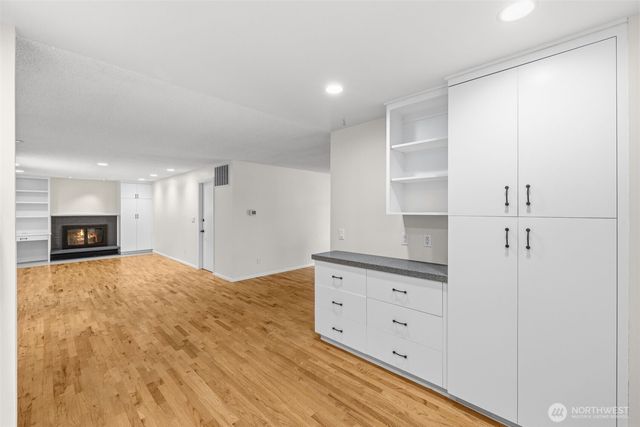 1550 172nd Avenue NE, Bellevue, WA 98008