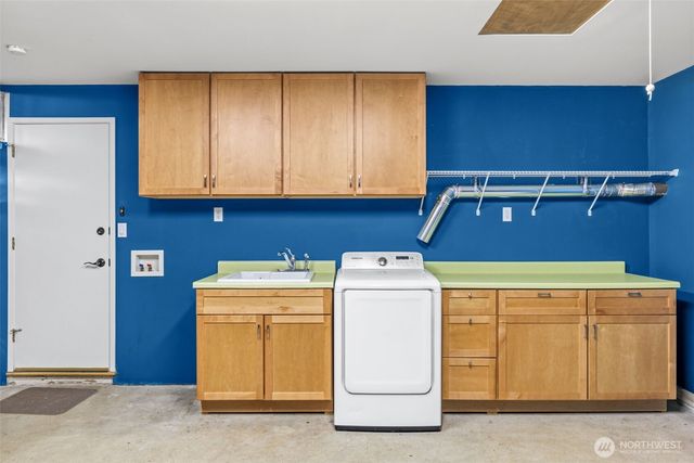 1550 172nd Avenue NE, Bellevue, WA 98008