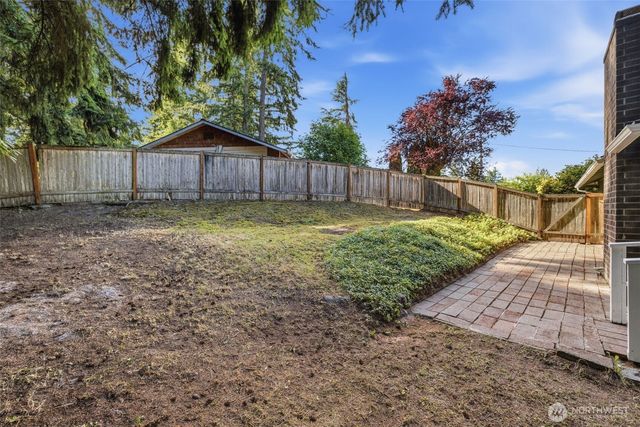 1550 172nd Avenue NE, Bellevue, WA 98008