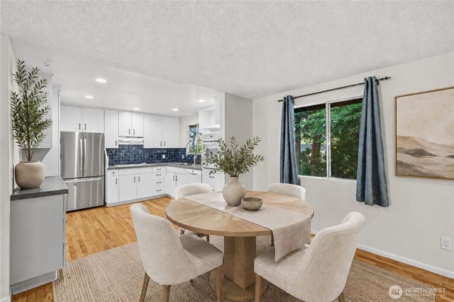 1550 172nd Avenue NE, Bellevue, WA 98008