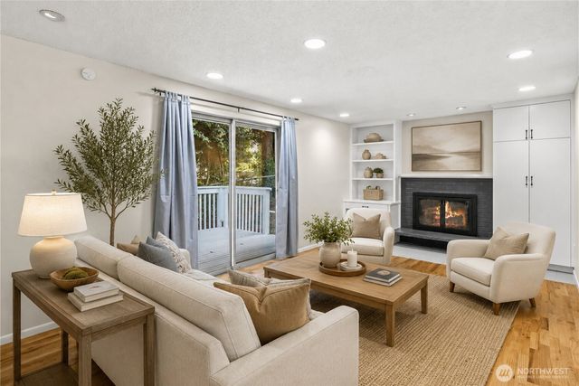 1550 172nd Avenue NE, Bellevue, WA 98008