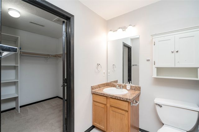 1013 10th Avenue NW, Altoona, IA 50009