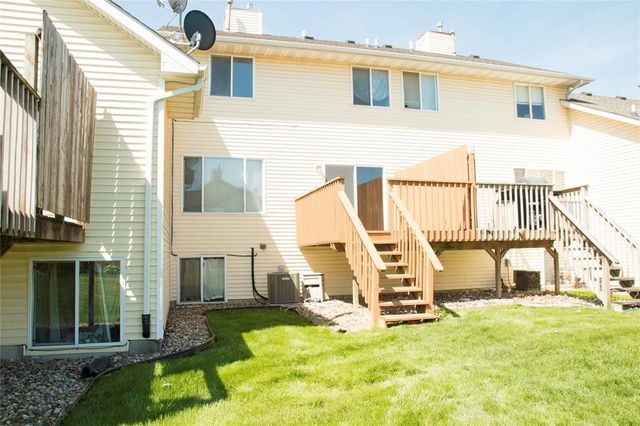 1013 10th Avenue NW, Altoona, IA 50009