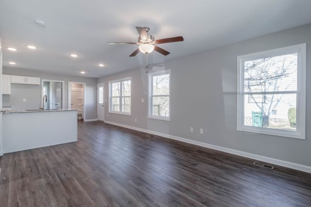 161 Hadley Dr B, Clarksville, TN 37042