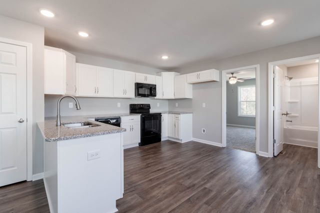 161 Hadley Dr B, Clarksville, TN 37042