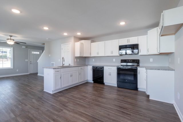 161 Hadley Dr B, Clarksville, TN 37042