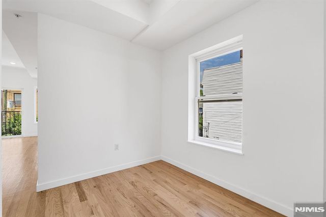 840 S 19th Street, Newark, NJ 07108