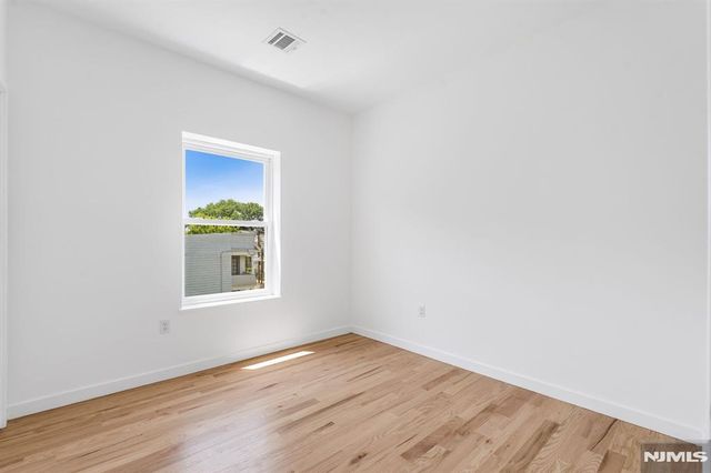 840 S 19th Street, Newark, NJ 07108