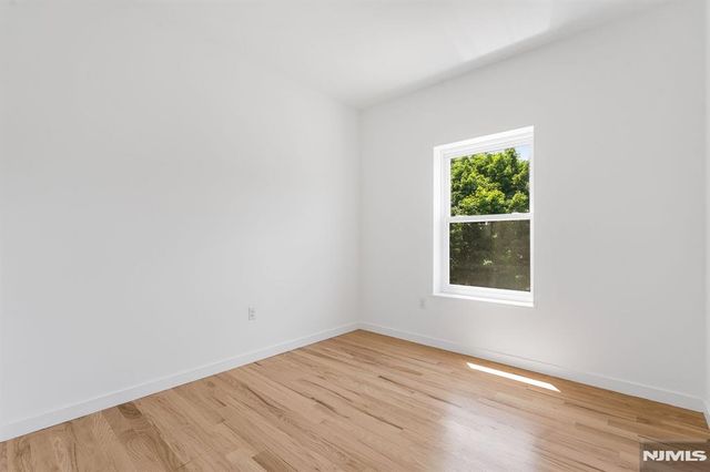 840 S 19th Street, Newark, NJ 07108
