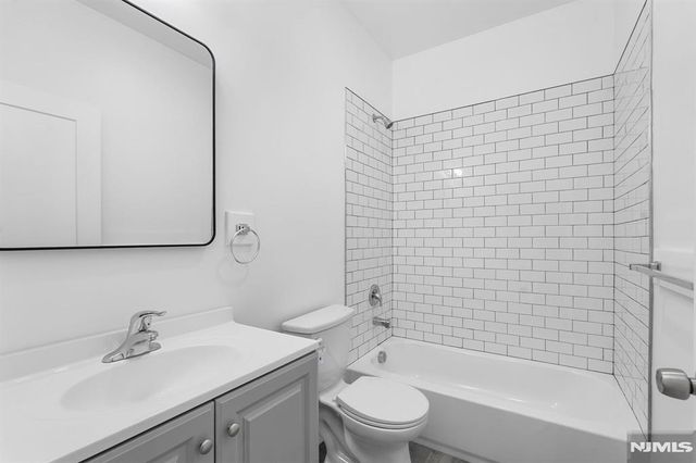840 S 19th Street, Newark, NJ 07108