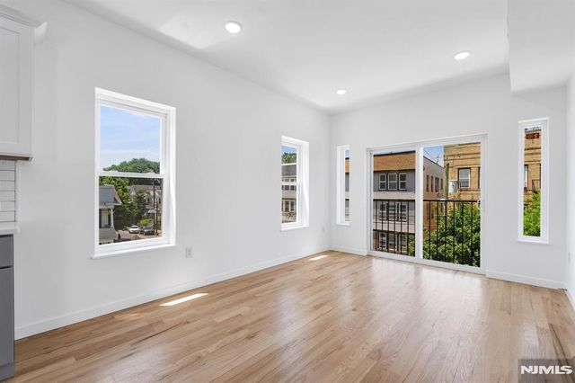 840 S 19th Street, Newark, NJ 07108