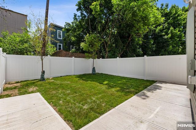 840 S 19th Street, Newark, NJ 07108