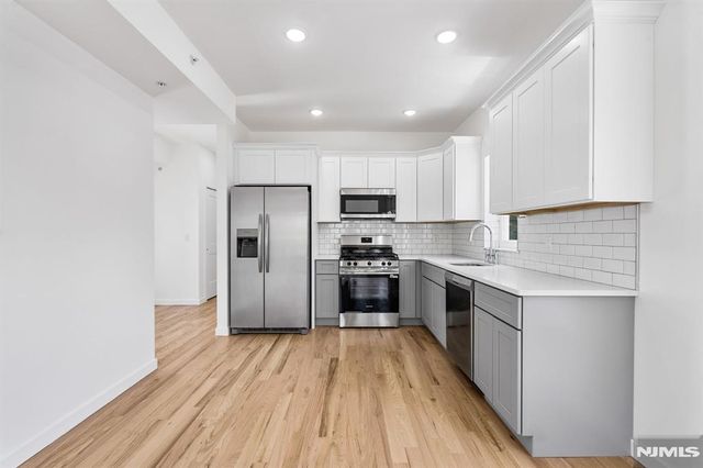 840 S 19th Street, Newark, NJ 07108