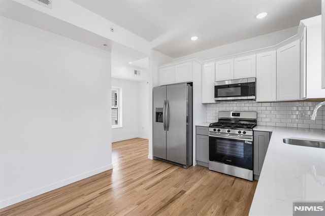 840 S 19th Street, Newark, NJ 07108