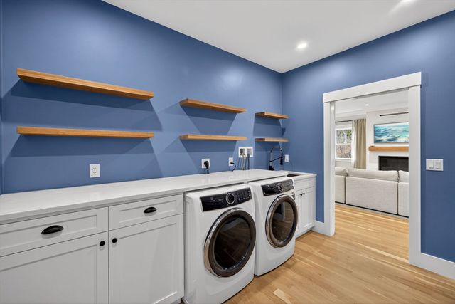 1025 Orleans Rd, Harwich, MA 02645