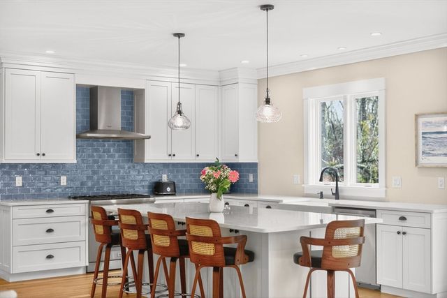 1025 Orleans Rd, Harwich, MA 02645