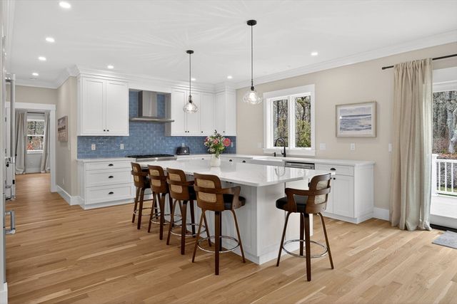 1025 Orleans Rd, Harwich, MA 02645