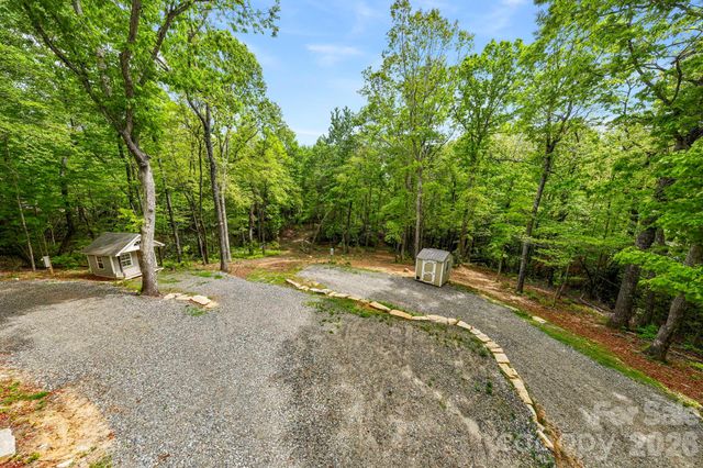 137 Bird Song Road 3, Penrose, NC 28766