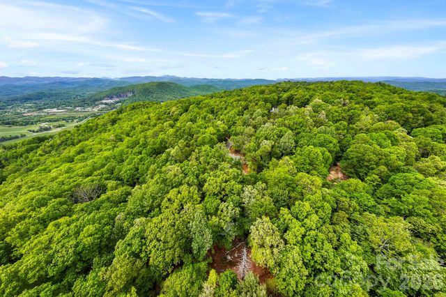 137 Bird Song Road 3, Penrose, NC 28766