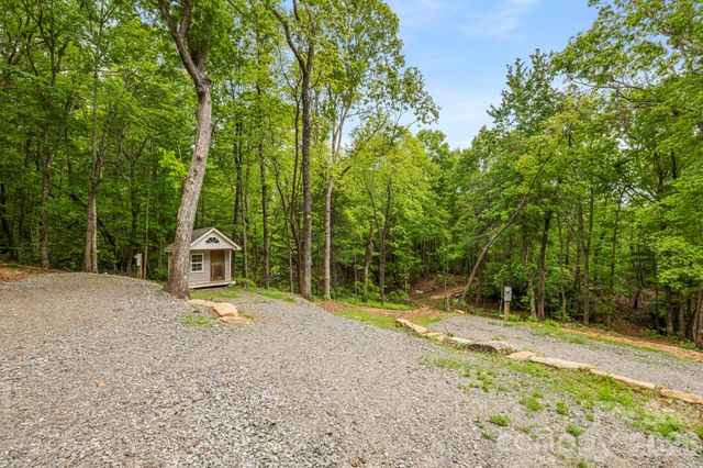 137 Bird Song Road 3, Penrose, NC 28766