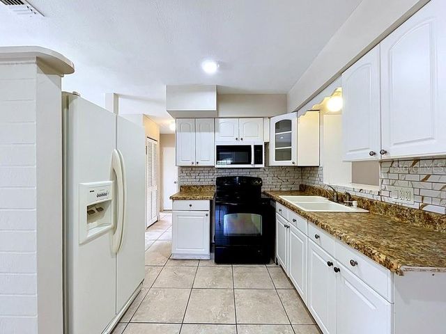 7018 54TH AVENUE N, St Petersburg, FL 33709