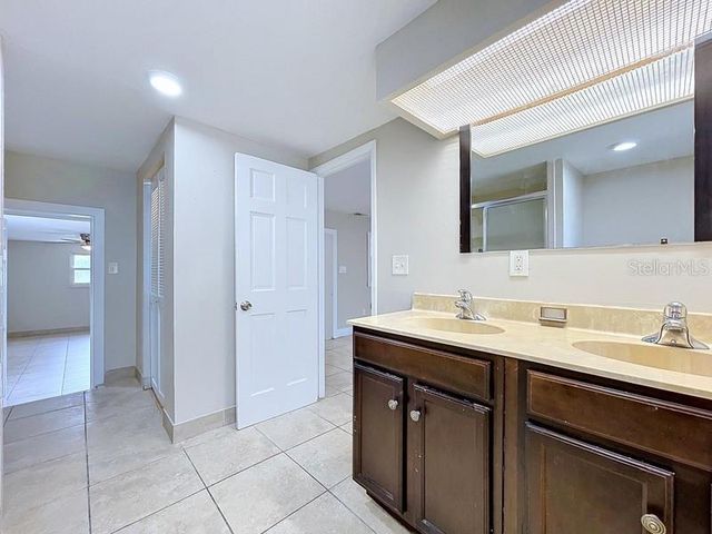 7018 54TH AVENUE N, St Petersburg, FL 33709