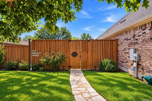 980 Water Oak, Schertz, TX 78154