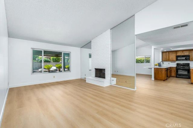 1329 Hickory Drive, Hemet, CA 92545