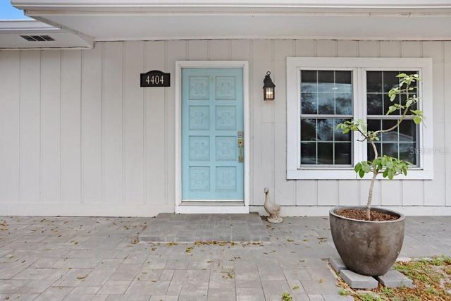 4404 W WISCONSIN AVENUE, Tampa, FL 33616