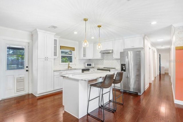 4404 W WISCONSIN AVENUE, Tampa, FL 33616