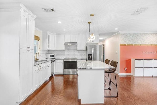 4404 W WISCONSIN AVENUE, Tampa, FL 33616