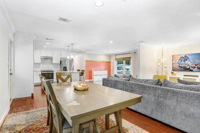 4404 W WISCONSIN AVENUE, Tampa, FL 33616