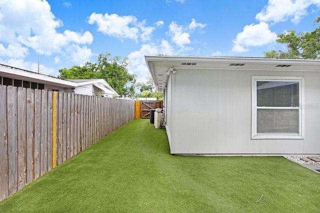 4404 W WISCONSIN AVENUE, Tampa, FL 33616