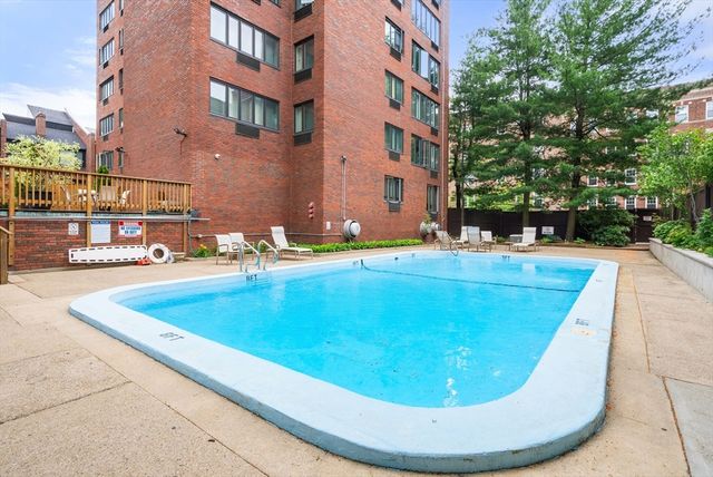 19 Chauncy Street 4B, Cambridge, MA 02138