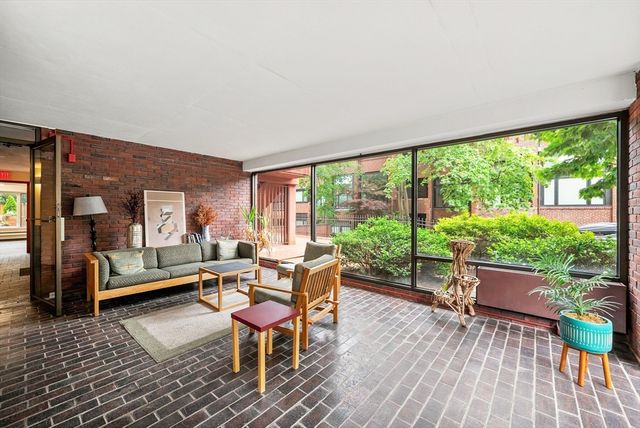 19 Chauncy Street 4B, Cambridge, MA 02138