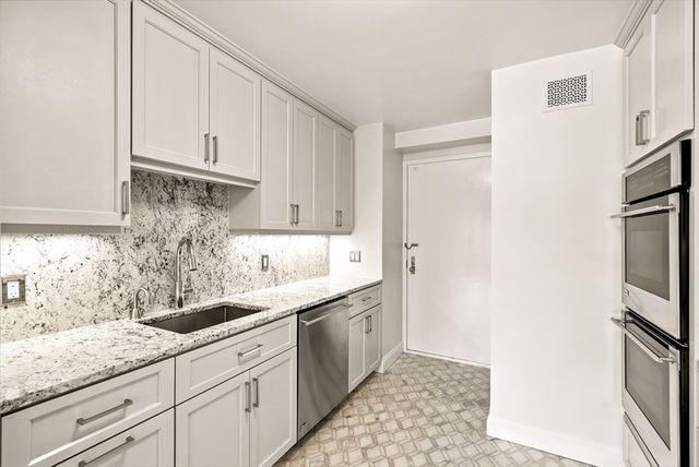 19 Chauncy Street 4B, Cambridge, MA 02138