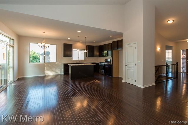 34632 John Bartley Circle, Sterling Heights, MI 48310