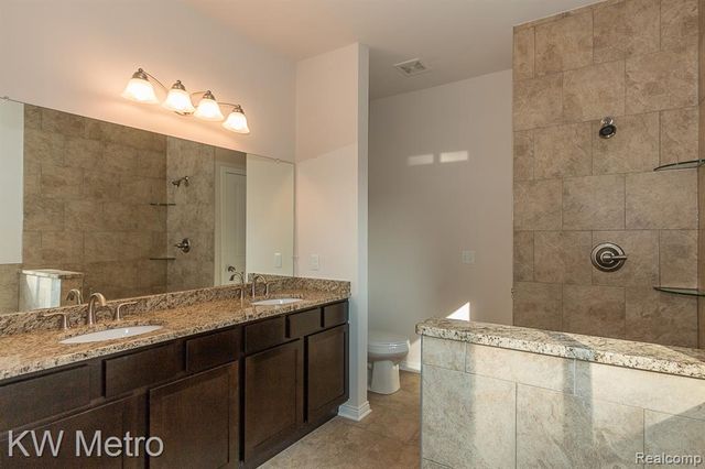 34632 John Bartley Circle, Sterling Heights, MI 48310