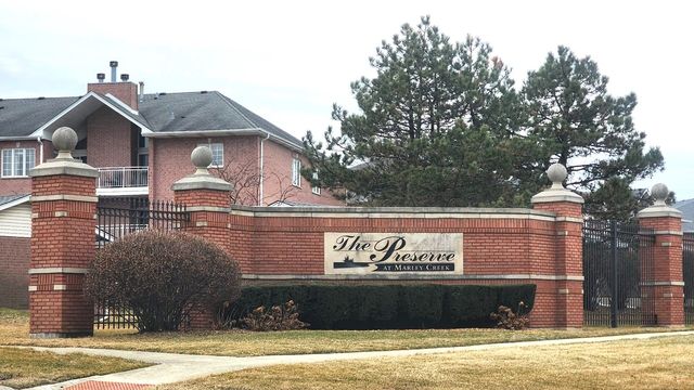 11235 Twin Lakes Drive, Orland Park, IL 60467