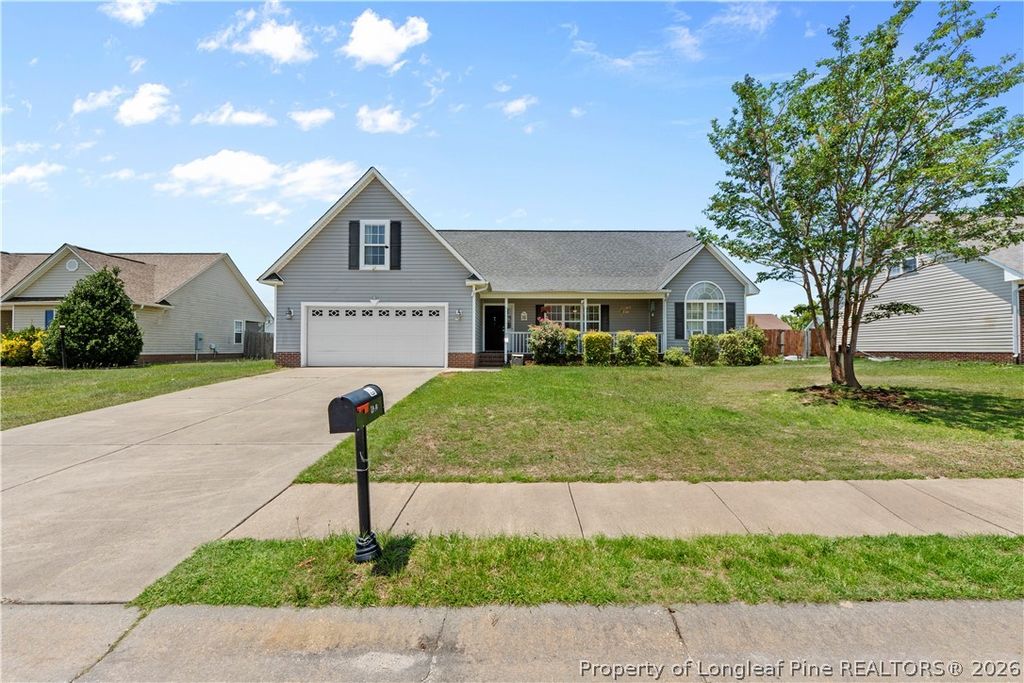 5946 Lillytrotter Drive, Hope Mills, NC 28348 — photo 2
