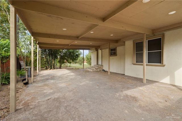 709 N 9th Place, Alamo, TX 78516