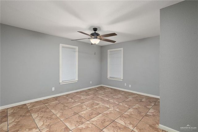 709 N 9th Place, Alamo, TX 78516