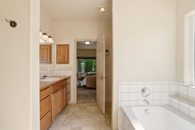 1609 E 54th Ln, Spokane, WA 99223