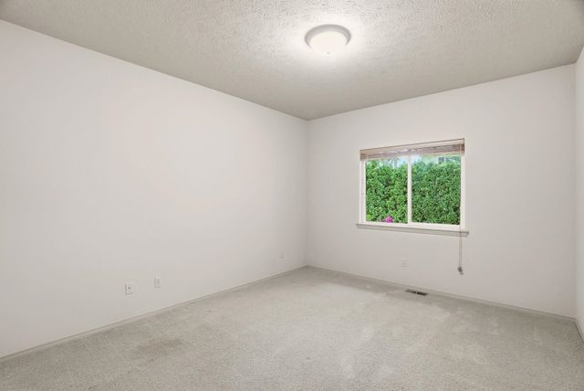 1609 E 54th Ln, Spokane, WA 99223