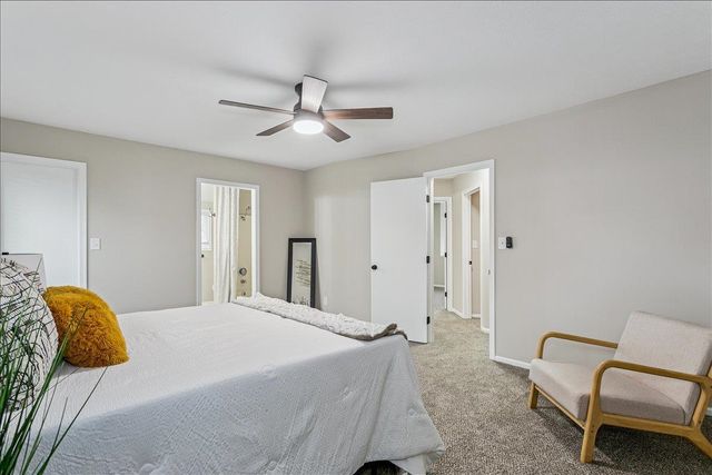 231 E Forest Park Ct, Derby, KS 67037